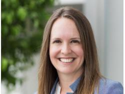 Laura Nielsen Taylor of Ambassador Mid-West Floor to Retire
