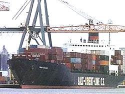 Premium Ocean Shipping Rates Fell 25% Last Week, Ports Still Clogged