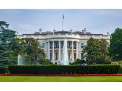 Trump Issues Executive Order for Design of Government Buildings
