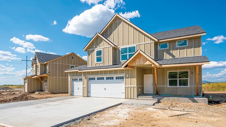 Builders Shift Toward More Compact Lots in 2024 as Shortages Bite Builders Shift Toward More Compact Lots in 2024 as Shortages Bite