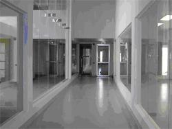 Flowcrete Installs Seamless Floor for GSK Pakistan